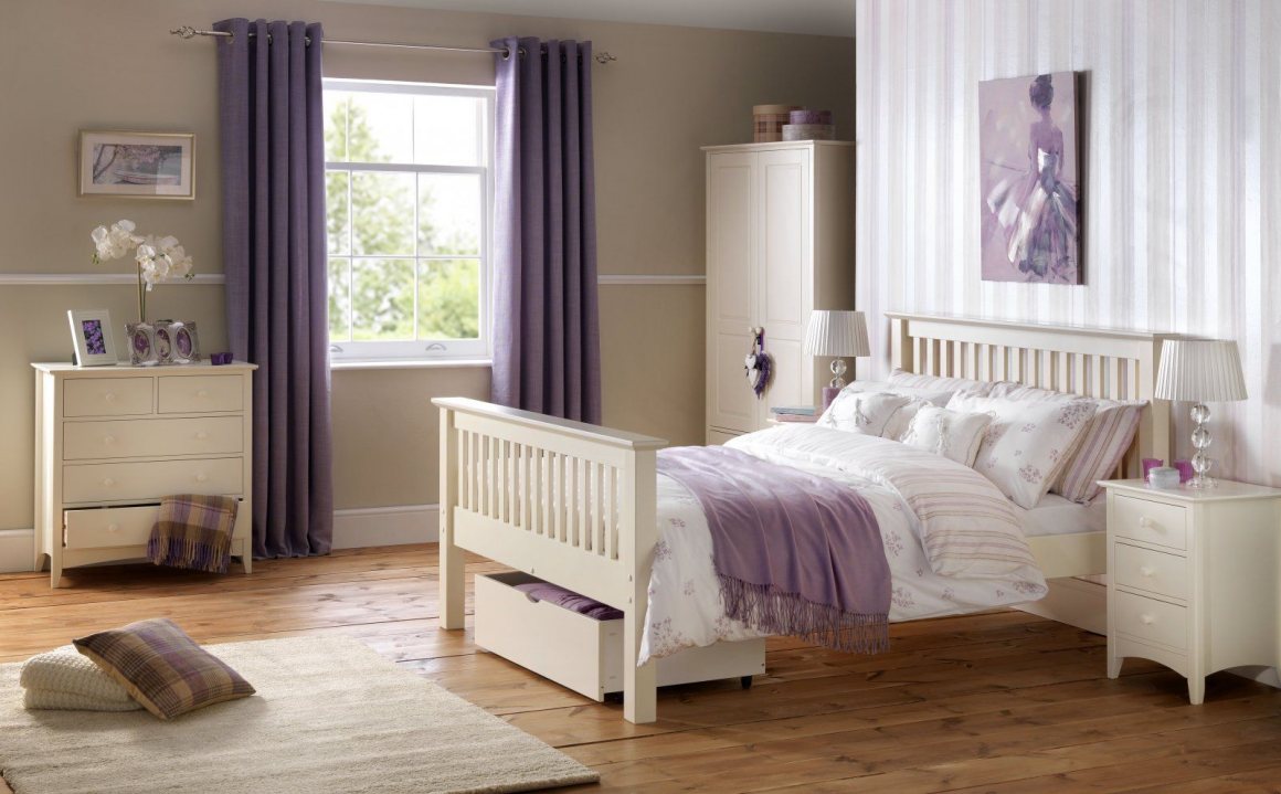 Barclona White Bedstead