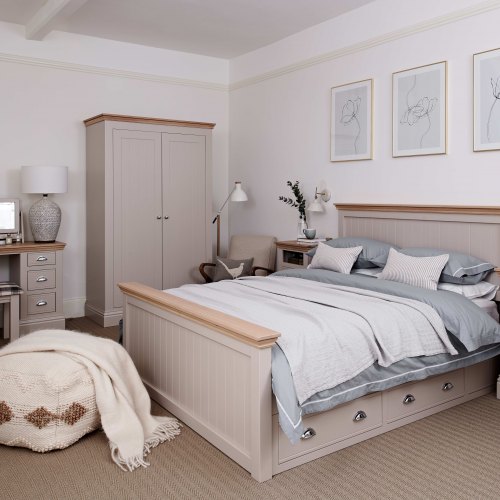 Burford Bedroom Oak Top 2025