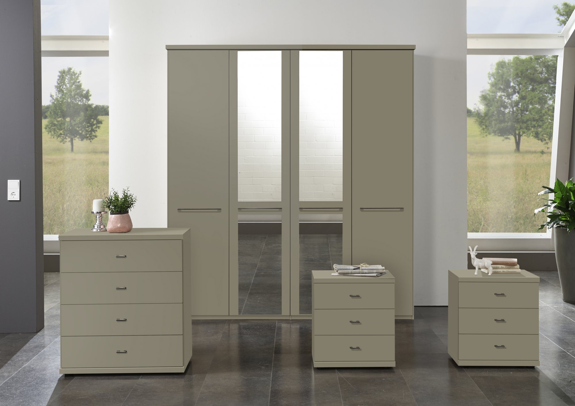 Zambia Hingeddoor wardrobe with Cornice / 4 Door 2 mirrored doors