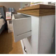New England Painted 2 x Sml 1 Drawer Bedside 1 x 2+2 Drawer Chest 1 x 5 Drawer Narrow Chest