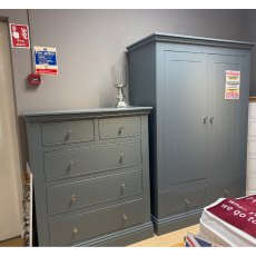 New England Painted Large Wardrobe 2 Drawers 2 x Small 2 Drawer Bedside Chest 1 x 3+2 Drawer Chest