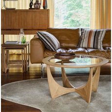 Larsen Round coffee Table Oak