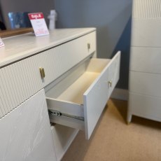 Sassari Bedroom Display 2x2 Drawer Bedsides 1x5 Drawer Chest 1x7 Drawer Chest 1 x Dressing Table & S