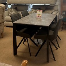 Merano 120 cm Dining table 4 x Saskia Chairs