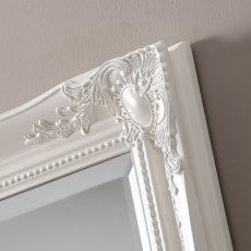 Sf3 White 66” X 42” Bevel (168cm X 107cm) Mirror