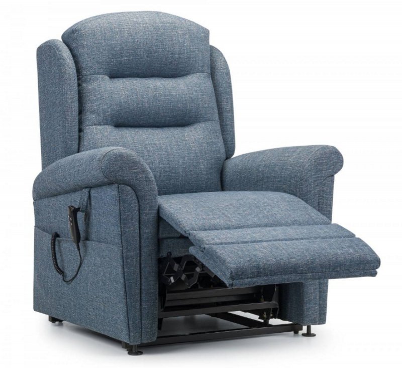 Bexley Recliner Collection Deluxe Petite Rise Recliner Standard Fabric