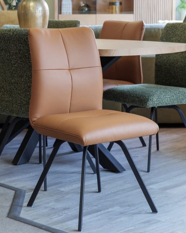 Fixed Dining Chair - Legs A Soleda Leather All Over
