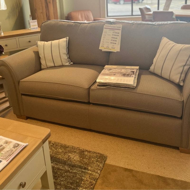 Dereham 3 Seater Settee & Standard Chair