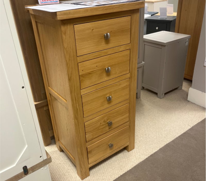 Thetford 5 Drawer Wellington Chest