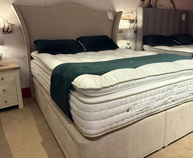 Silk Medium Superking Royal Base Pocket Sprung 2+2 Drawer Set