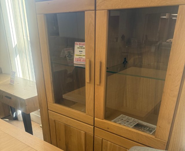 Deepdale Vitrine