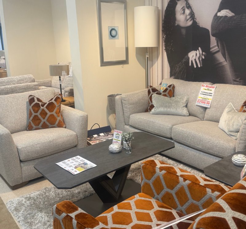 Frisco 1 x 3 Seater Settee 2 x Standard Chairs