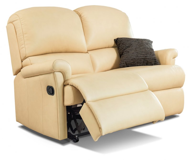 Nevada Standard Powered Reclining 2-seater Leather1