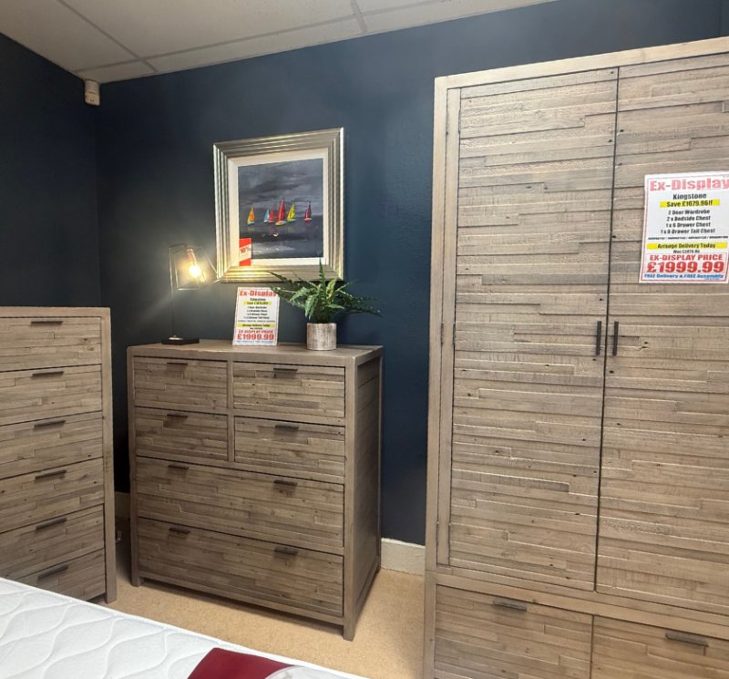 Kingstone 2 Door Wardrobe 2x Bedside Chests 1 x 6 Drawer Chest 1 x 6 Drawer Tall Chest