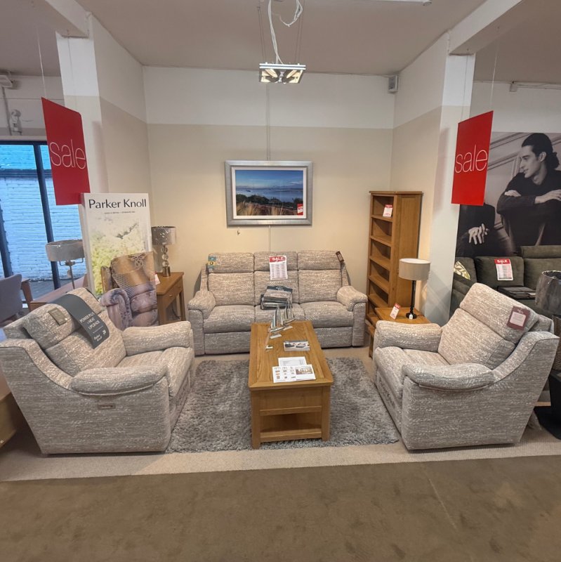 Parker Knoll Arizona 1 x Fixed 3 Seater Settee 2 x Powered Plus Recliners