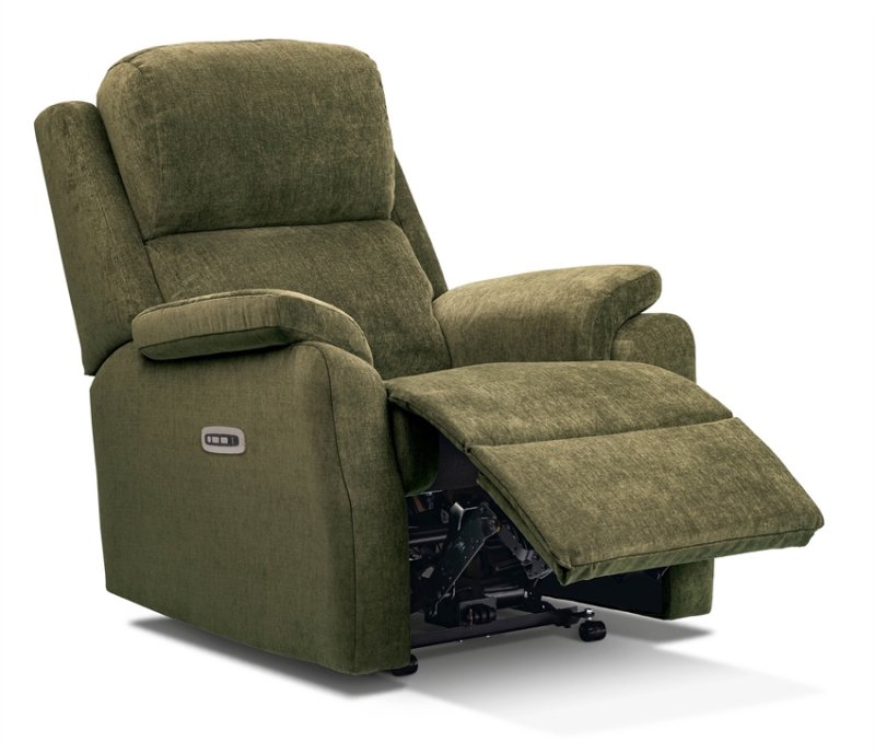 Dakota Standard Cloud Recharge Recliner Fabric1