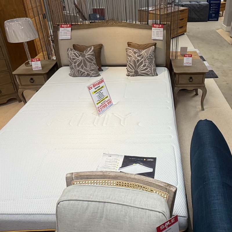Claremont King size Bed