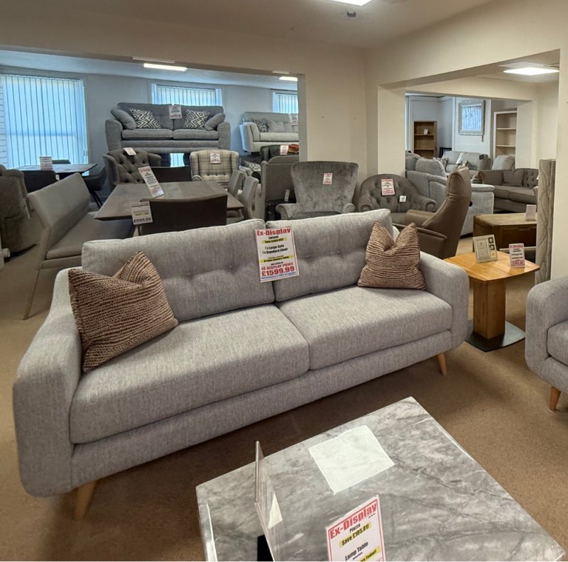 Lurano 1 x Large Sofa 1 x Standard Chair